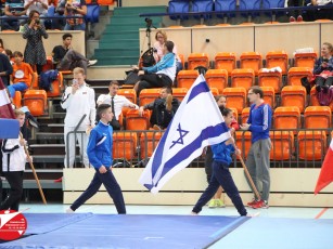 46-trampoline-friendship-cup-300